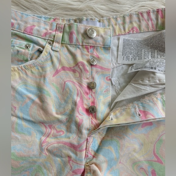 Zara Shorts Pastel Swirl High Rise Pink Yellow Tie Dye Jean 2" Inseam Size 6 - Picture 3 of 7